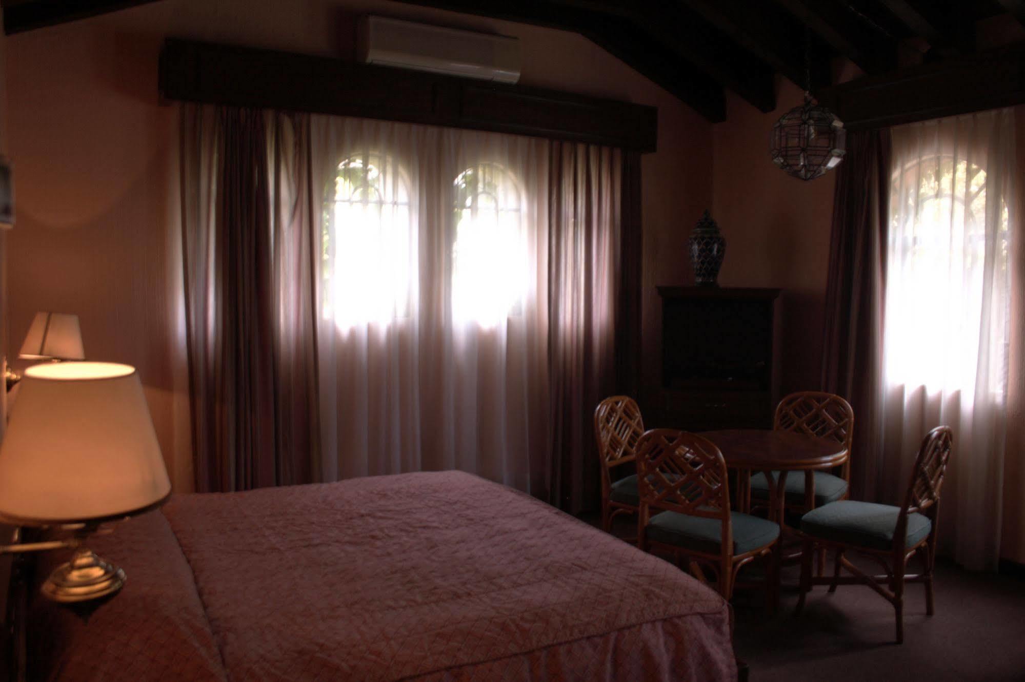 Hotel Park Villa เม็กซิโกซิตี้ ภายนอก รูปภาพ